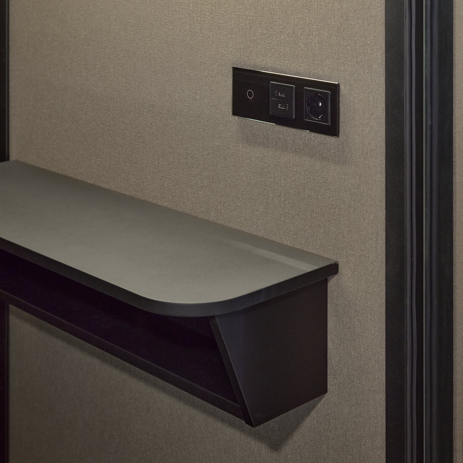 Focus Pod – Phone Booth