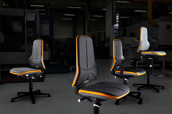 Neon 3 work chair, adustable footrest, black artificial leather