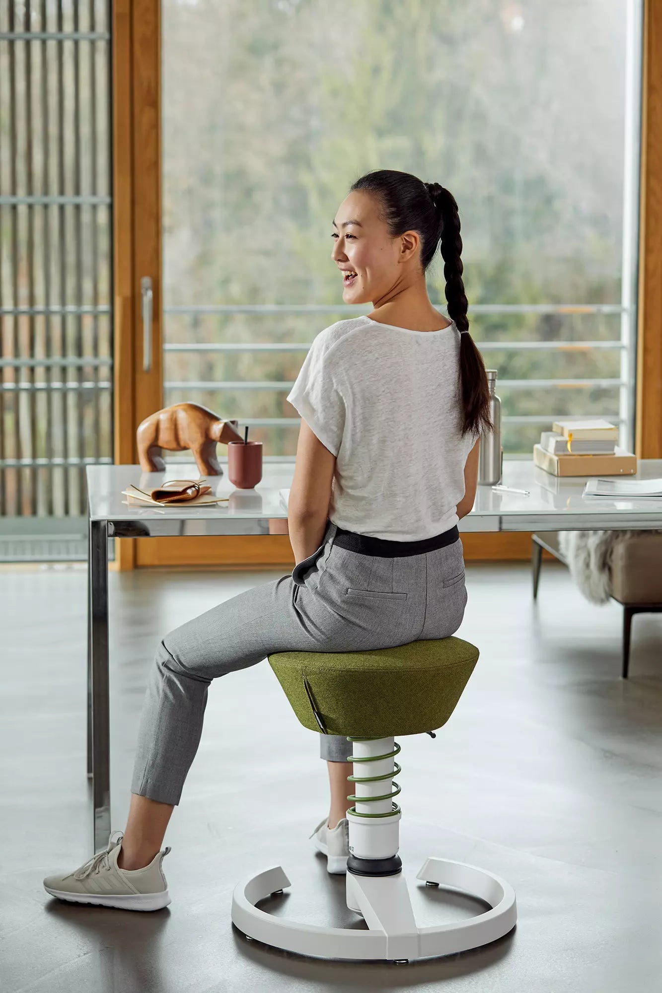 Swopper active chair, red microfibre