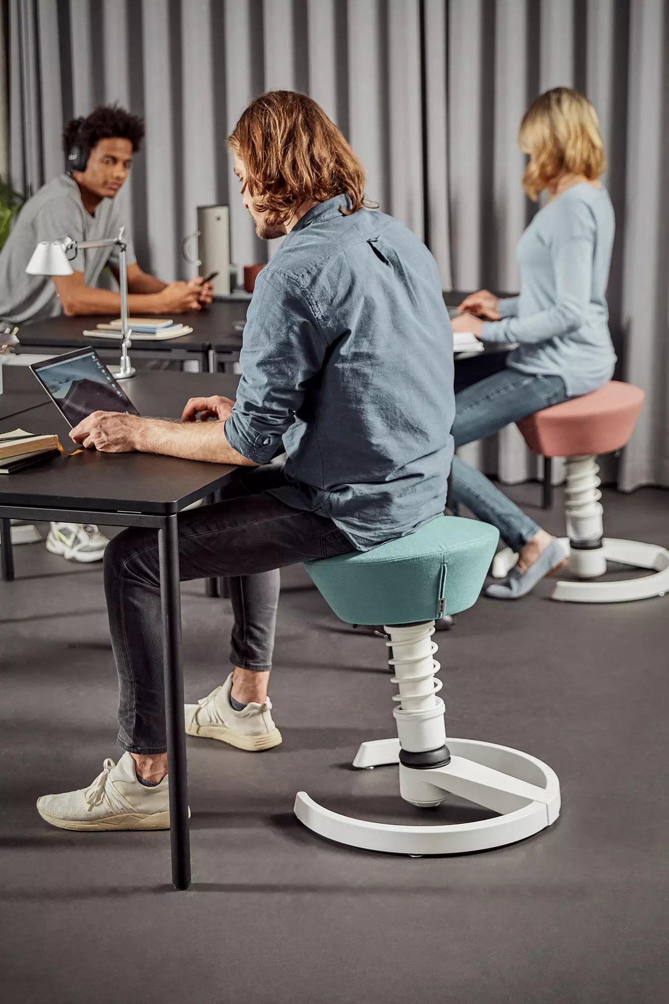 Swopper active chair, red microfibre
