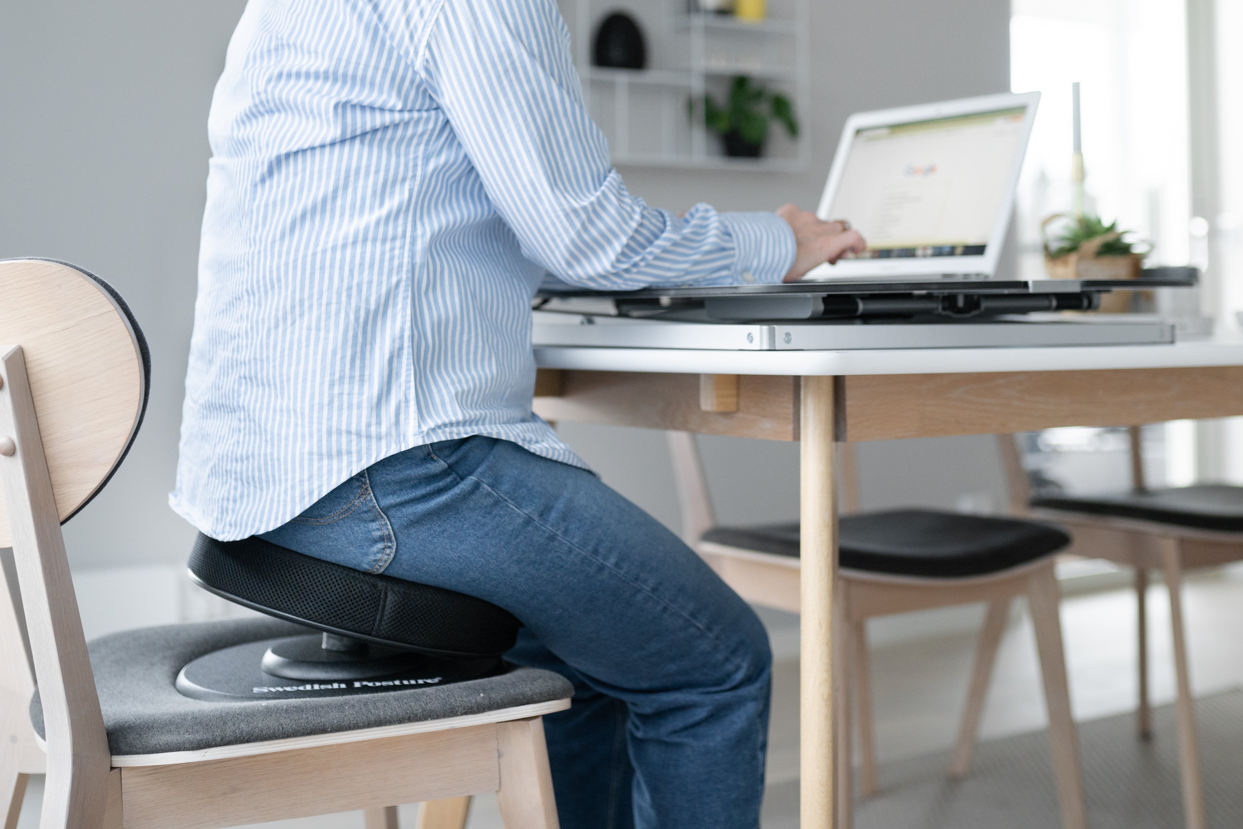 Posture balance active seat