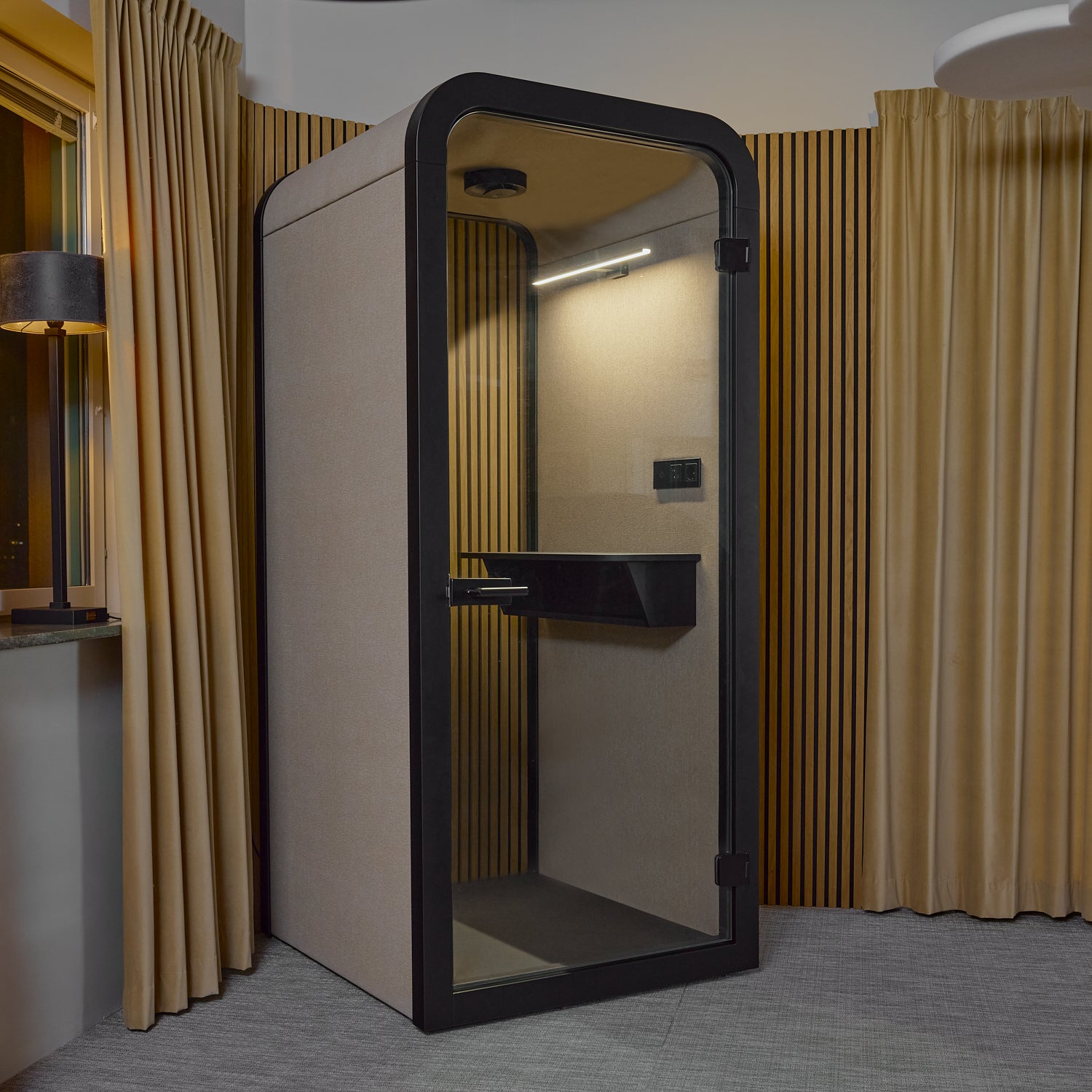 Focus Pod – Phone Booth