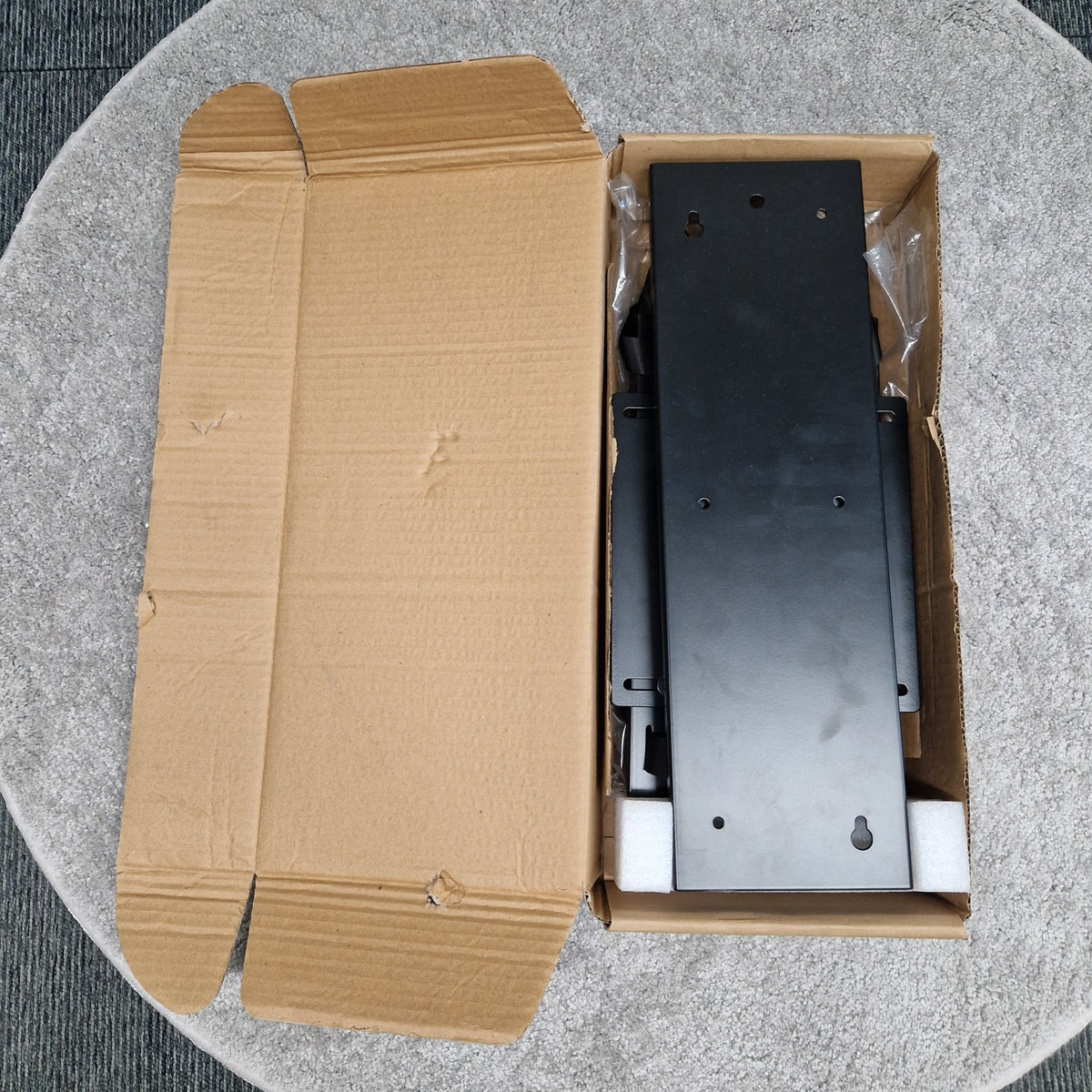 Outlet - CPU stand, pull-out/rotatable - model piece