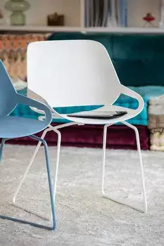 Modern Aeris Numo active chair with sleek design and innovative rocking mechanism, perfect for indoor and outdoor use.